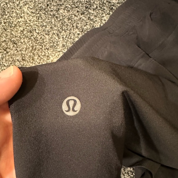 Lululemon Pace Breaker Linerless Short 5" - Picture 4 of 4